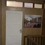 Ally's Urban Cozy Juhkentali 42 Near Centre Airport Next To Bus Station Apartment
