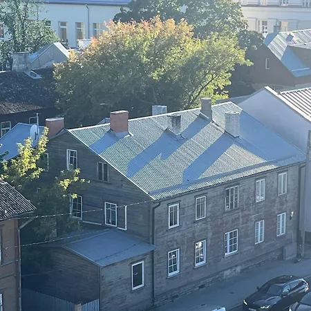 Apartment Ally's Urban Cozy Juhkentali 42 Near Centre Airport Next To Bus Station